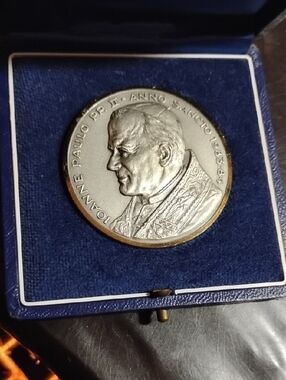 Commemorative Pope John Paul II Medallion with Blue Display Case, Holy Years